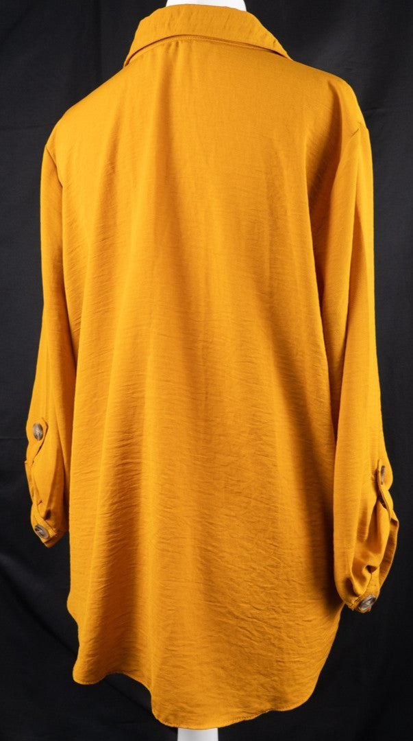 Papaya Woman Dark Mustard Size 10 Top Pre-Owned