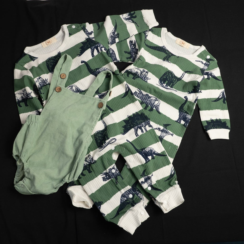 Green and White 90cm Baby Grows New In Packaging