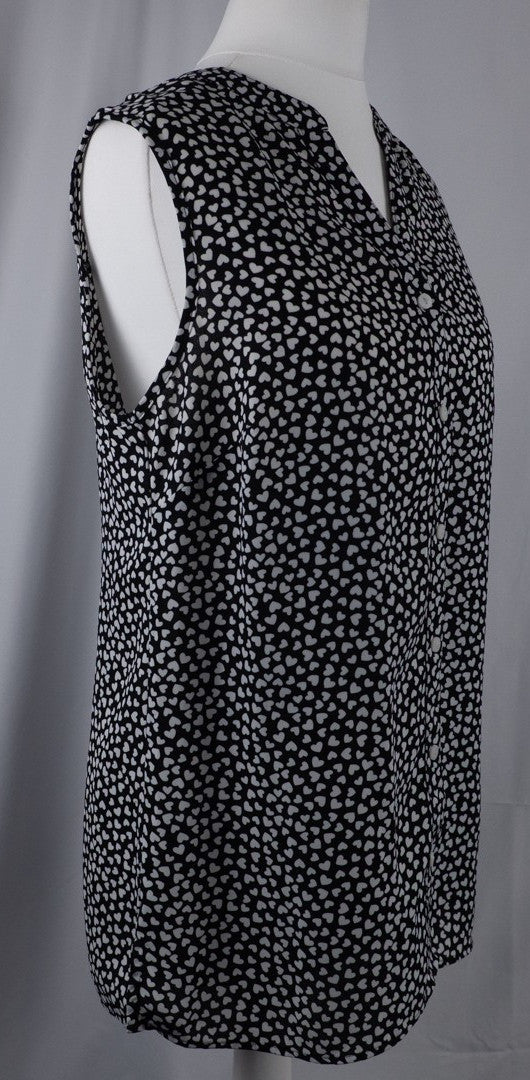 Papaya Black Heart Pattern Size 10 Top Pre-Owned