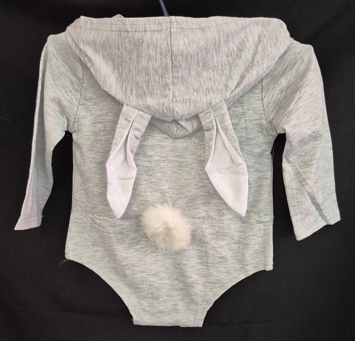 Rorychen Rabbit Bodysuit with detachable tail 0-6 months 70cm Grey NWT