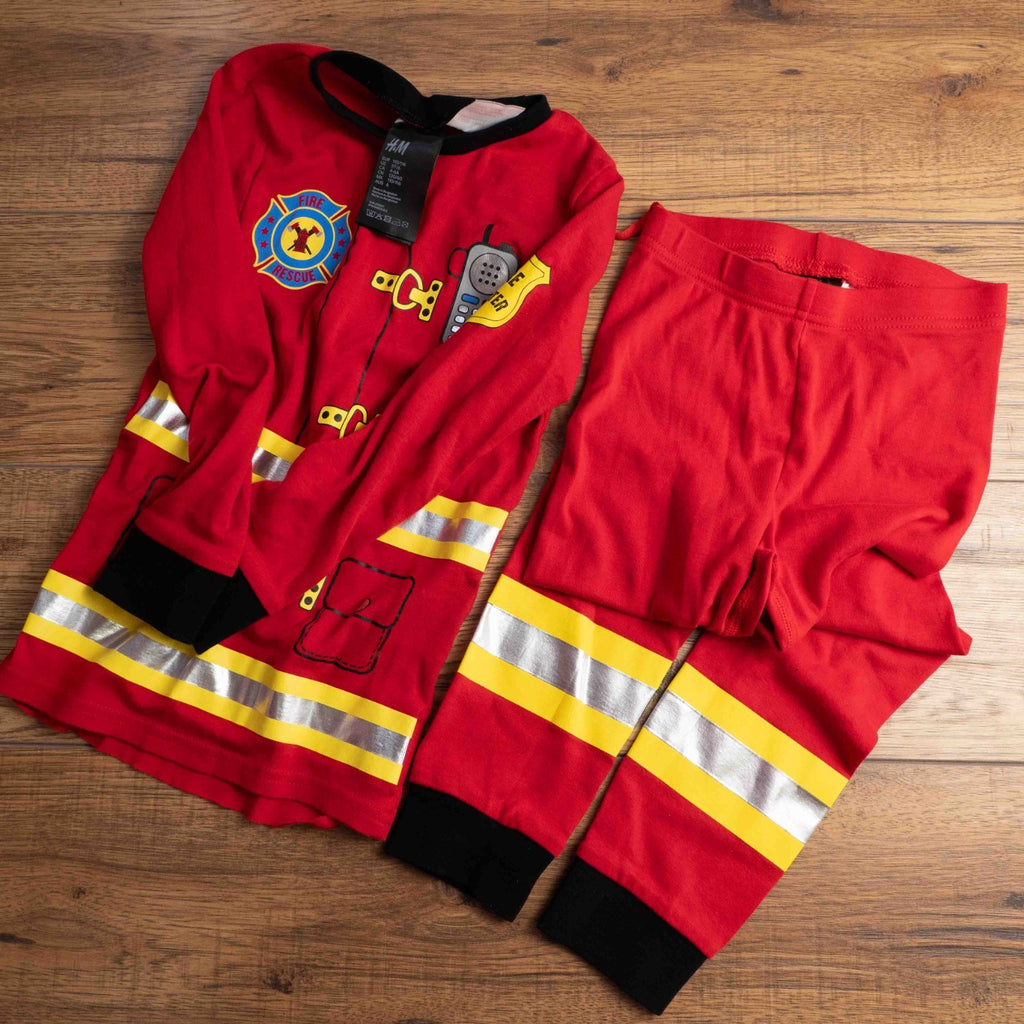 H&amp;M Firefighter 2 Piece 110/116cm Pyjama Set Pre-Owned