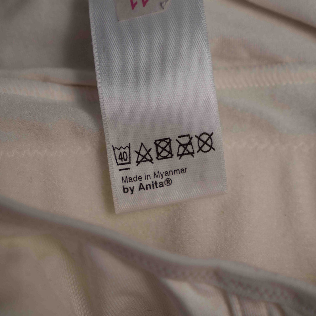 Anita Salvia Cream Non Wired Non Padded 38D Front Fastening BNWT