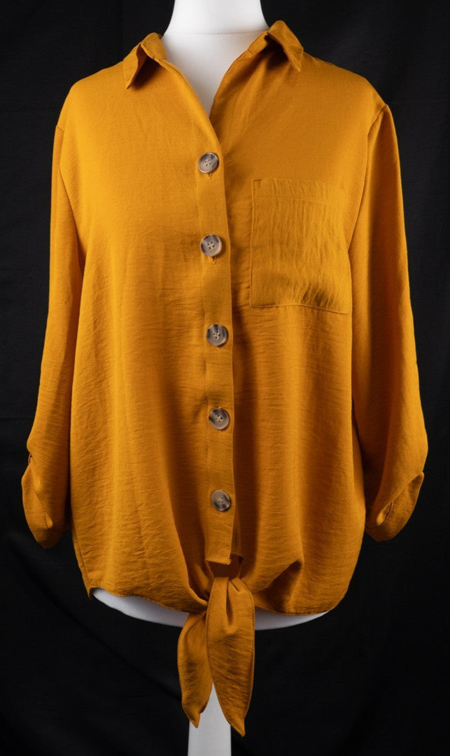 Papaya Woman Dark Mustard Size 10 Top Pre-Owned