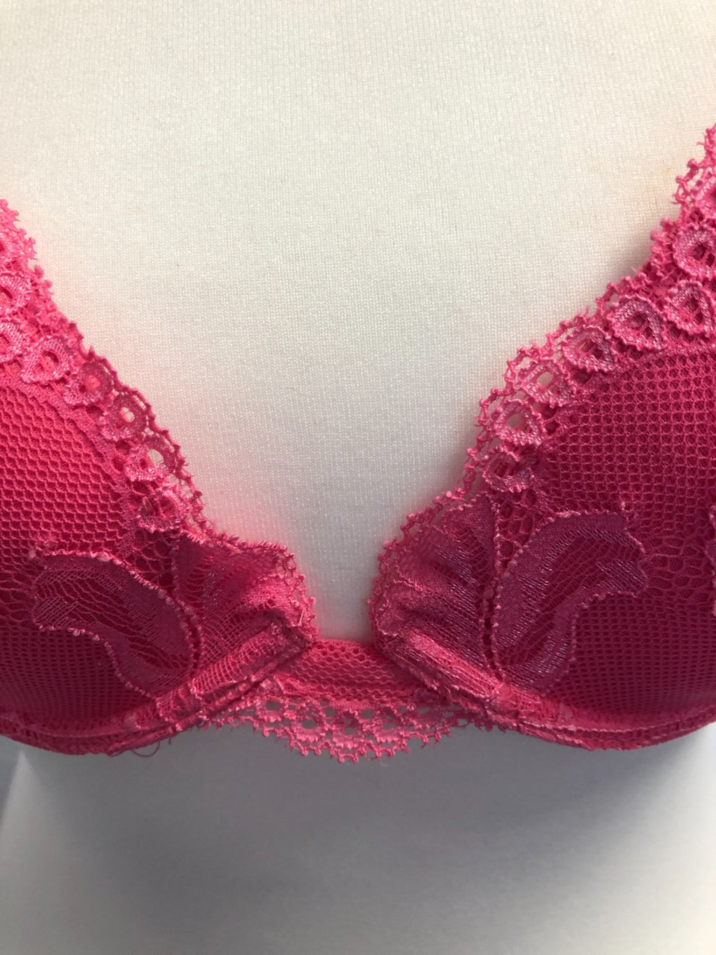 Bra 32C La Senza Pink Precision Lace Bra  BNWT